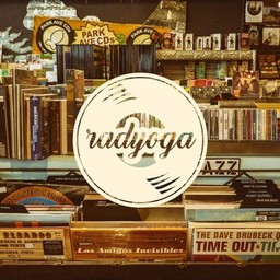 Logo de Radyoga