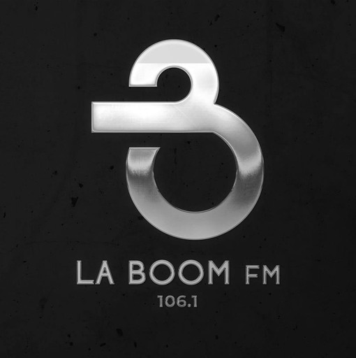Logo de La Boom FM