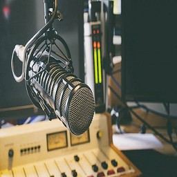 Logo de Radio Estrada