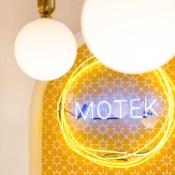 Logo de MOTEK RADIO
